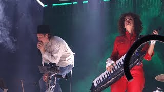 Arcade Fire - Put Your Money on Me – Live in Oakland