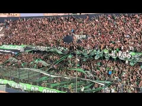 "Fiesta de Chicago en Quilmes" Barra: Los Pibes de Chicago &bull; Club: Nueva Chicago &bull; País: Argentina