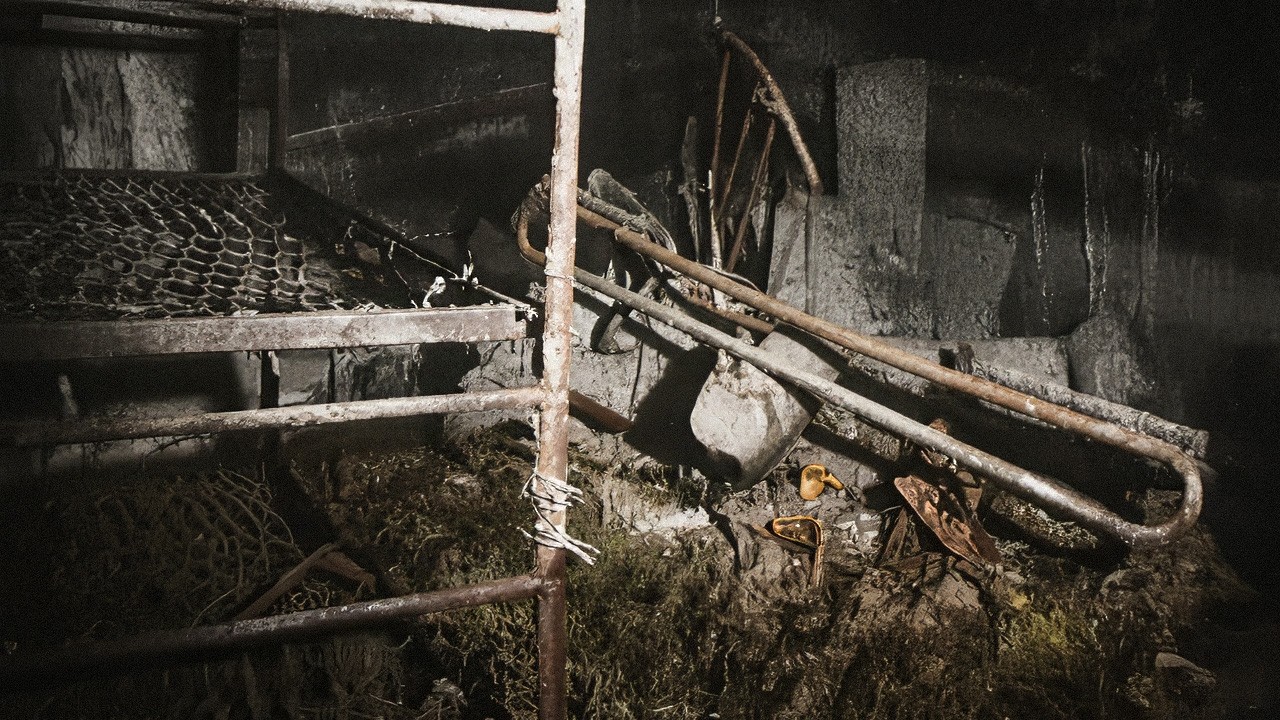 Death in the Bunker - The True Story of Hitler's Downfall