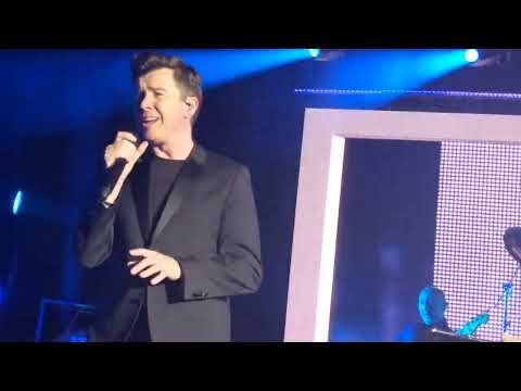 Rick Astley Never Gonna Give You Up - Beautiful life tour 8th November 2018