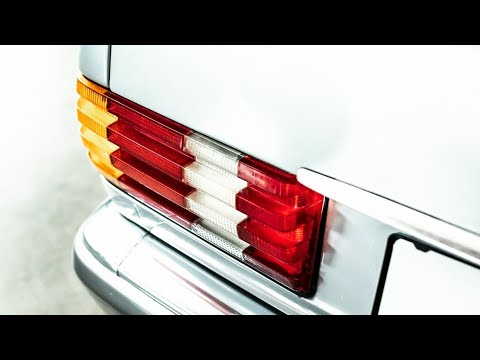 S-class Mercedes-Benz 300 SE W126 with m103 engine