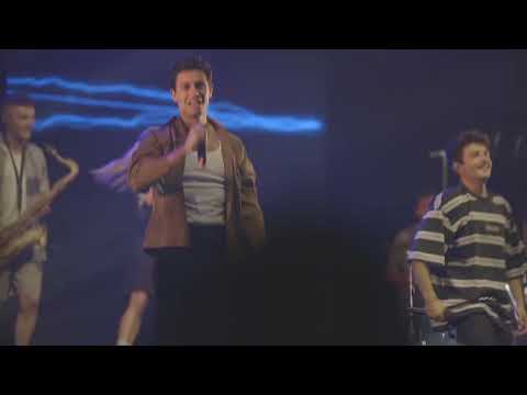 MIKI NÚÑEZ canta "ELECTRICITAT" junto a ALFRED en Barcelona | 30/06/2023