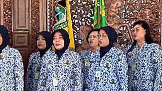 preview picture of video 'Lomba Paduan Suara HUT Korpri ke 43 Kabupaten Karanganyar'
