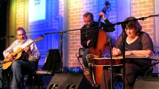Mike Auldridge Tribute 2013 - The Birchmere, video 02 - "Dobro Island"