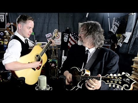 Billy Strings and Don Julin - 'Little Maggie' ::: Second Story Garage