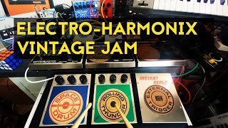 Video thumbnail for Vintage Electro-Harmonix jam - DRM32 Space Drum, Super Space Drum, Rolling Thunder & Crash Pad by Electrohed