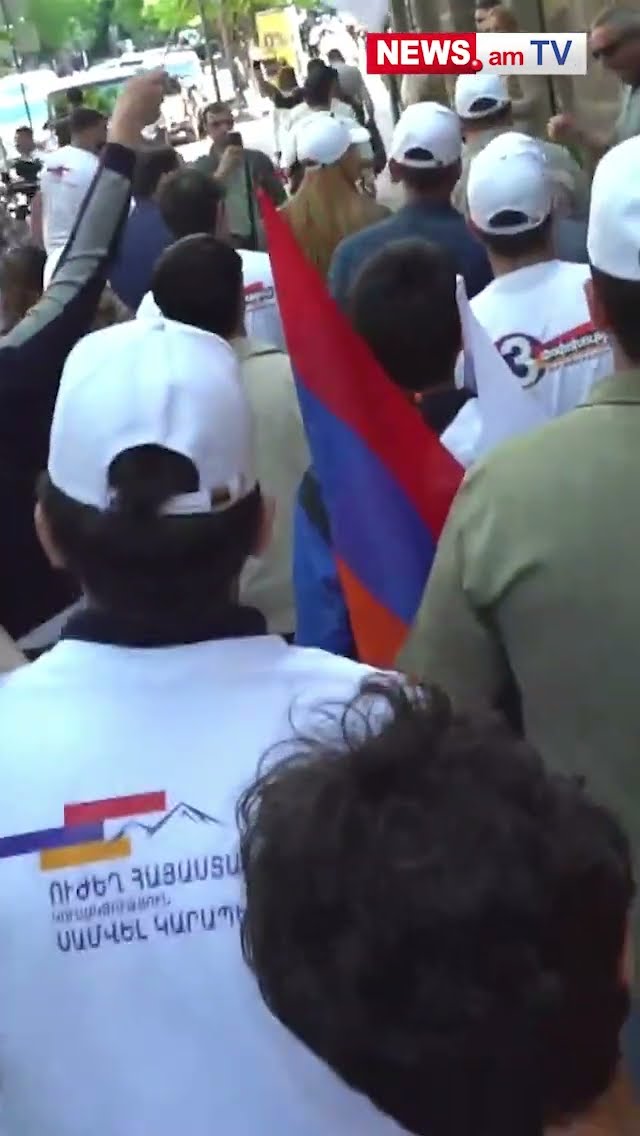 «Սամվել, վարչապետ» . «Ուժեղ Հայաստան»–ի քայլերթը՝ Երեւանում