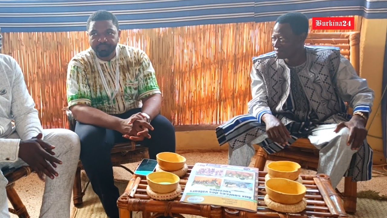 SNC 2026 : Le Trésor Humain Vivant Zougnazagmda honore le stand de Telecel Faso