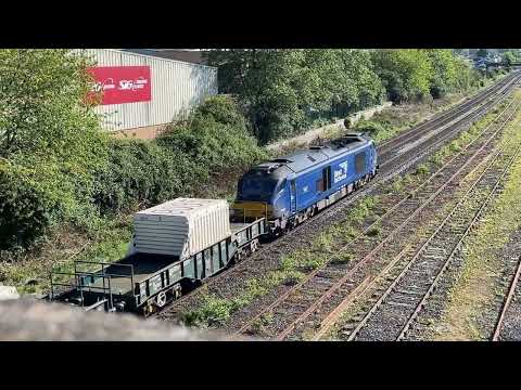 DRS 68007,68004 ON 6M67 AT GLOUCESTER YD 090524