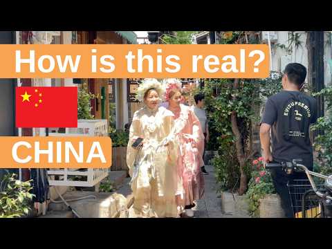WE'RE IN A FAIRYTALE IN CHINA | Exploring The Ancient Watertown Zhujiajiao 🇨🇳 (Family Travel Vlog)