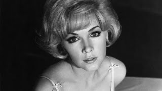 Stella Stevens FINALLY DID IT