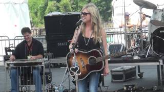 Sunny Sweeney - Worn Out Heart