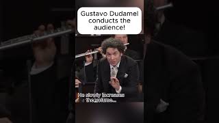 Gustavo Dudamel CONDUCTS the audience!?