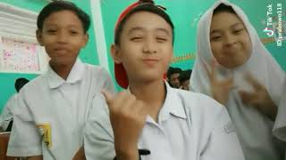 Download lagu Tik tok bowo ganteng mp3