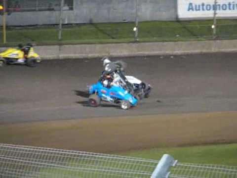 Wingless Sprintcar crashes Perth Motorplex Speedway 23 Apr 2010