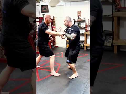 The Secret Art of the Madura Celurit/Curved Blade