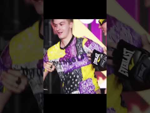 Иван Золо замахнулся на Эдварда Била 😱