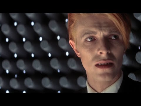 デヴィッド・ボウイ初主演映画『地球に落ちて来た男』予告編