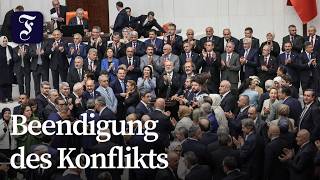 Türkisches Parlament beschließt Gesetz zur Auflösung der PKK