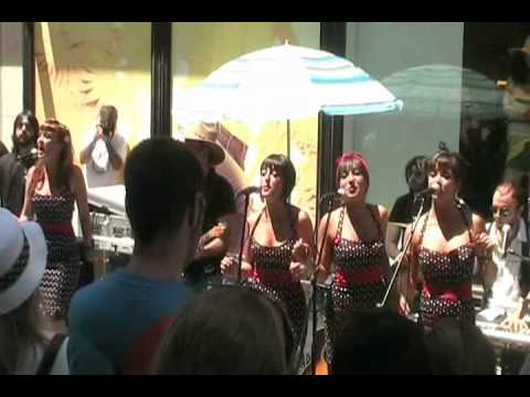 The Majorettes Mr. Postman - Día de la Música, Tetuan Sevilla