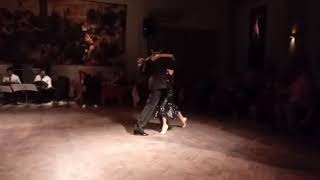 Jésica Gómez y Franco Andrada improvisando "Que solo estoy" junto a Los Herederos del Compás.