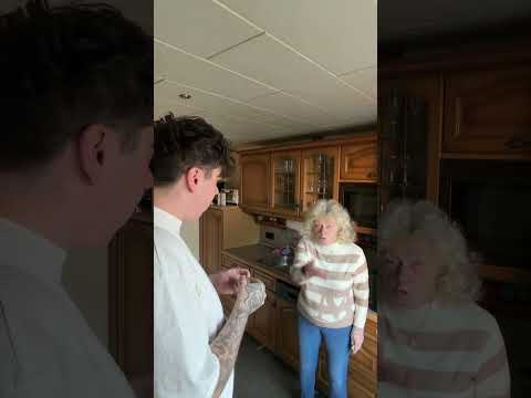 esspapier Geld prank bei Oma #oma #witzig #lustig #funny #prank
