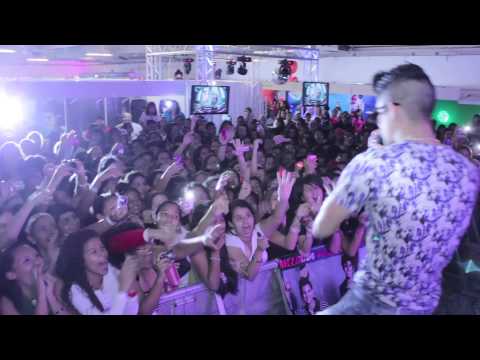 EDUARD CRAZY BOY (INTRO DURO Y LENTO)  EN VIVO  MIS DULCES 15 SAMBIL CARACAS