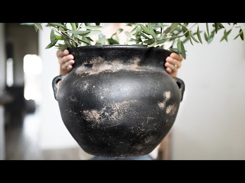Restoration Hardware Dupes // DIY Aged Planter Pot