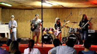 Scuttle Buttin' and Soul Man covered by Fade to Blues | Live in Cantagrillo