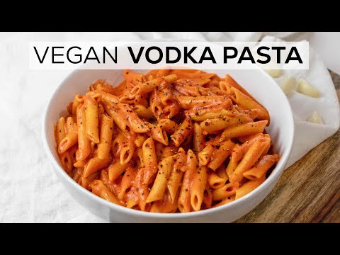 5-Ingredient VEGAN VODKA PASTA (Gigi Hadid's Pasta Recipe but Vegan & Gluten-Free!)