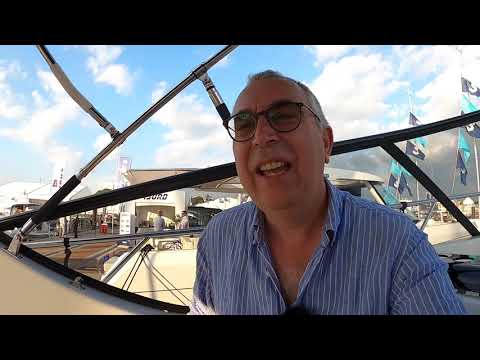 Cranchi Z35 | Yacht Tour by Aquaholic