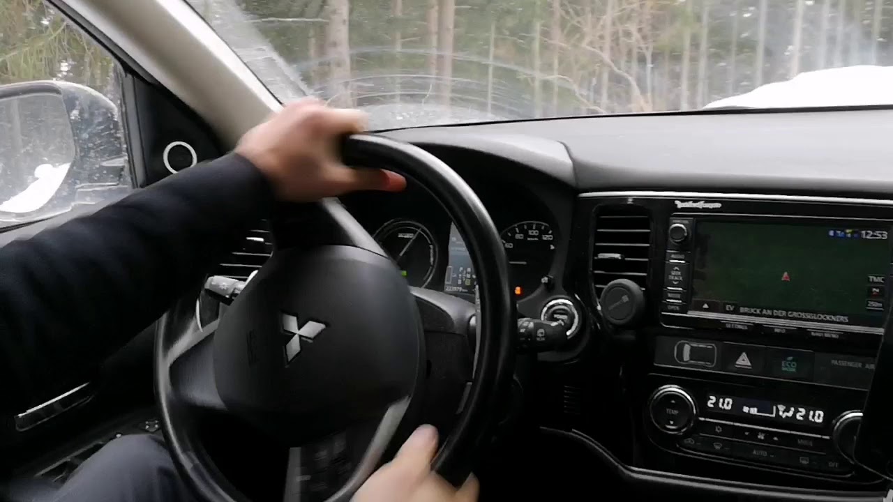 Watch video Outlander PHEV 2013 Snow ride uphill no chains only Nokian tyres Now Outlander PHEV 2013 Snow ride uphill no chains only Nokian tyres