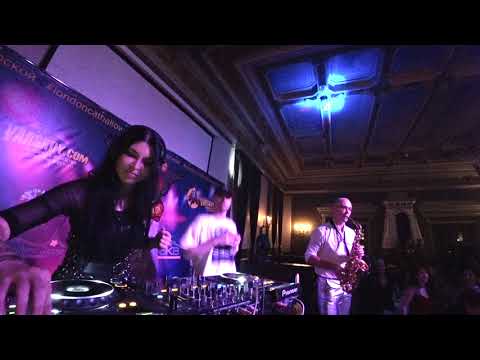 Olesia Bond & Syntheticsax vs Avicii - Wake me up