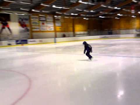 Victor Matfors hockey team 01.MP4