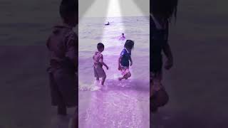 preview picture of video 'น้องน้ำมนต์&น้องนะโม เที่ยวชมระบบนิเวศทางน้ำ #หาดบางแสน ชลบุรี(1/3)'