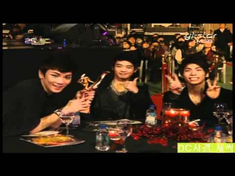 101209 playful SHINee's V @ 25th Golden Disk Awards