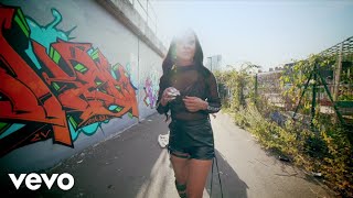 Lisa Maffia - Wah Gwarn