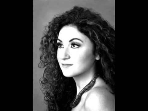 Memorji Mbikkma (Gizelle) 2006 - Eleanor Cassar