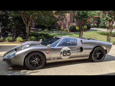 Ford GT40 Mkii Superformance Sound On Streets! - Passenger Accelerations, Downshifts, Crackles, Pops
