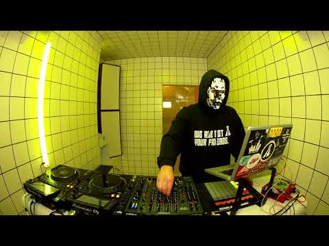 Staub - The Exaltics (HYBRID) | HÖR - Feb 9 / 2023