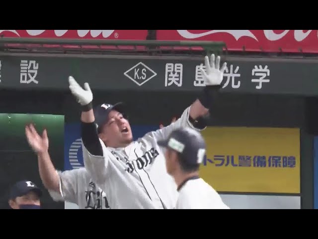 【4回裏】打った瞬間の一発!! ライオンズ・山川穂高 2者連続となる第38号ソロホームラン!! 2022年9月6日 埼玉西武ライオンズ 対 千葉ロッテマリーンズ