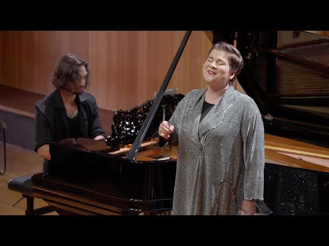 Ema Nikolovska performs Schubert Der Unglückliche and Nacht und Träume Thumbnail