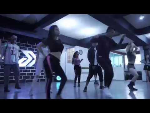 Ese Movimiento - Dubosky ft. Mr Fox - Choreography by Adrian Rivera