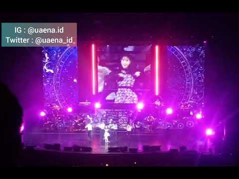 191207 아이유 IU - Lovepoem 러브포엠 in Singapore: IU 'You & I' in Day 2nd