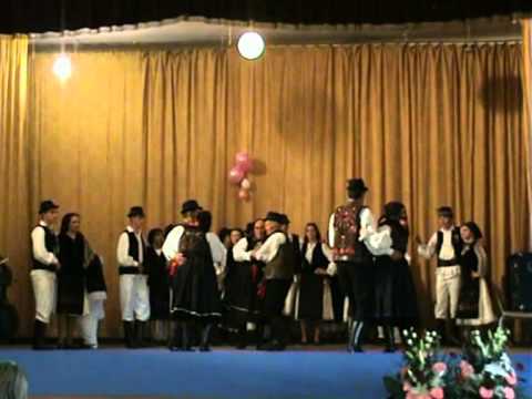 Set dance: Mociu, Transylvania, Romania - 2001