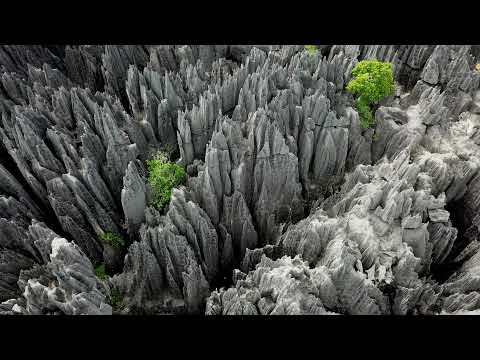 Madagascar : Flying over the Tsingy