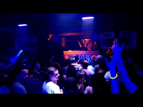 Volume Plus - Live at Storm Club (9.4.2016, Praha)