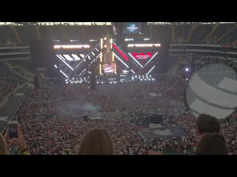 World Club Dome 2019 - Dimitri Vegas & Like Mike Crowd Control (Left & Right)