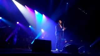 ANTONIS REMOS VREXHE OURANE à BRUXELLES