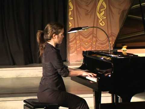 Carla Fernàndez Boix plays Chopin